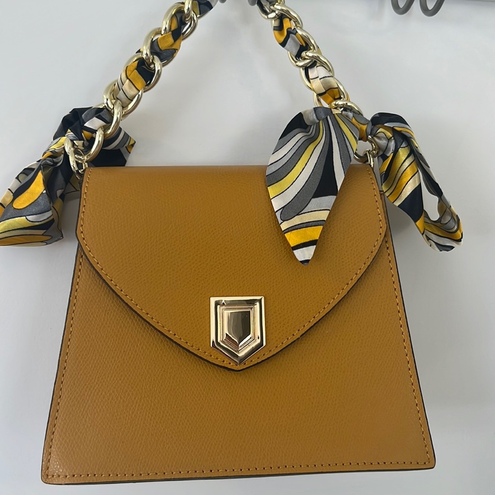 Mustard Handbag.